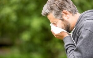 Oral Allergy Syndrome Why Apples, Melons or Nuts Can Trigger Symptoms if You Have Seasonal Allergies