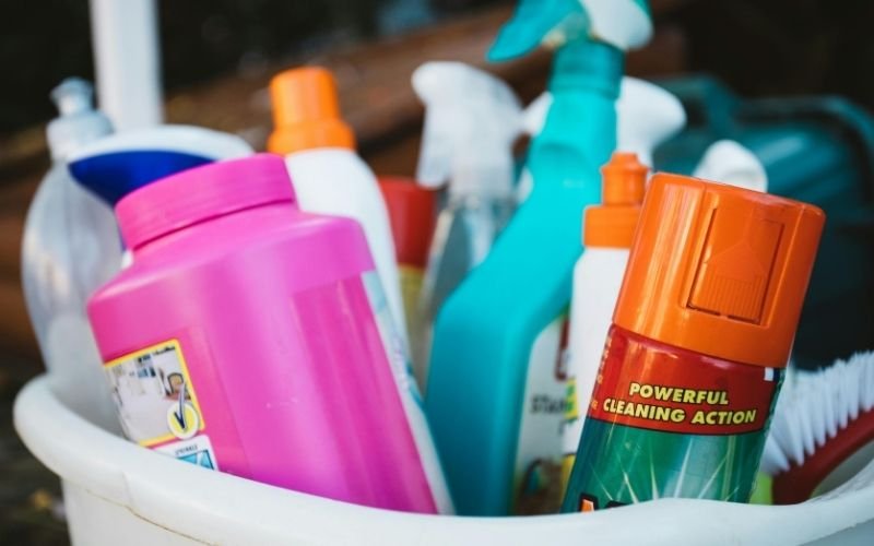 Perfume, Cleaning Products & “Fragrance Sensitivity” Is It an Allergy, an Irritation, or Something Else